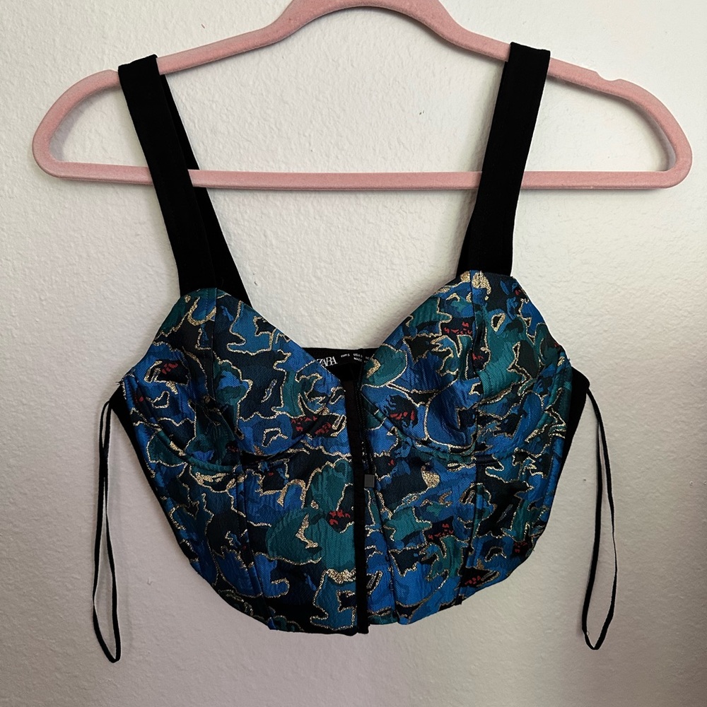 ZARA Cropped Tank Top 🤍